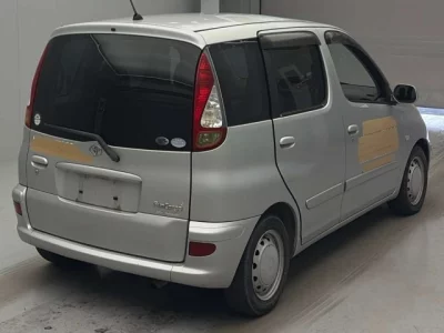 Toyota FUNCARGO  с аукциона в Японии