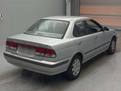 Nissan Sunny