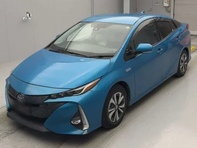 Toyota PRIUS PHV  с аукциона в Японии