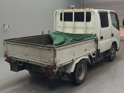 Toyota DYNA  с аукциона в Японии