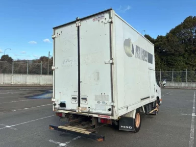 Hino DUTRO  с аукциона в Японии