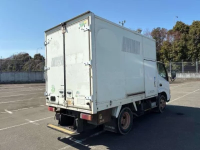 Hino DUTRO  с аукциона в Японии