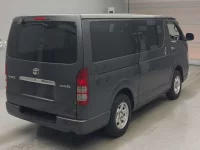 Toyota HIACE VAN лот № 62087 оценка 3.5  с аукциона в Японии 1
