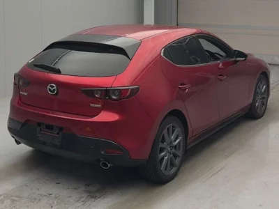 Mazda MAZDA3  с аукциона в Японии
