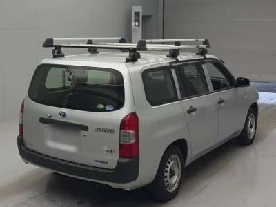 Toyota SUCCEED  с аукциона в Японии