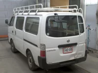 Nissan CARAVAN VAN лот № 2042 оценка R  с аукциона в Японии 1