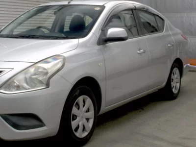 Nissan TIIDA LATIO