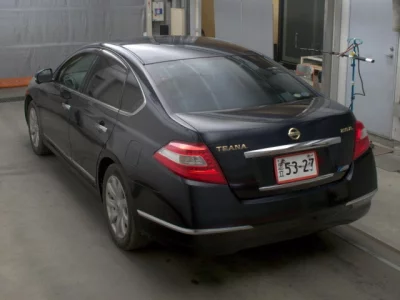 Nissan TEANA