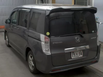 Honda STEP WAGON  с аукциона в Японии
