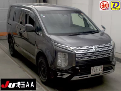 Mitsubishi Delica D:5