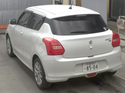Suzuki SWIFT  с аукциона в Японии