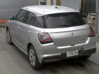 Suzuki SWIFT лот № 3066 оценка 5  с аукциона в Японии 1