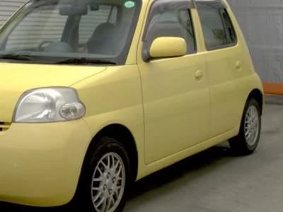 Daihatsu Esse
