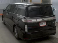Nissan ELGRAND лот № 10046 оценка 3.5  с аукциона в Японии 1