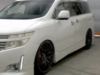 Nissan ELGRAND лот № 17024 оценка R  с аукциона в Японии 2