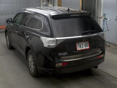 Mitsubishi OUTLANDER PHEV