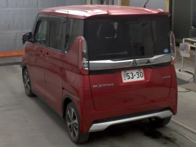Mitsubishi eK X Space