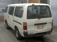 Toyota HIACE VAN лот № 2088 оценка R  с аукциона в Японии 1