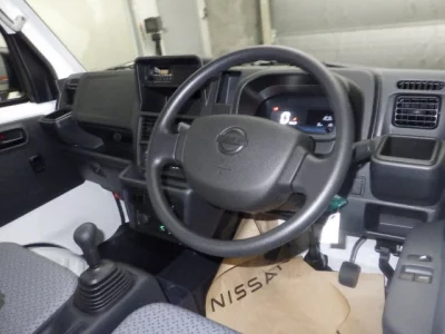 Nissan CLIPPER TRUCK