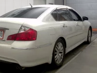 Nissan FUGA лот № 17052 оценка 3.5  с аукциона в Японии 3