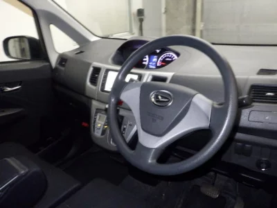 Daihatsu MOVE  с аукциона в Японии