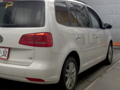 Volkswagen GOLF TOURAN  с аукциона в Японии