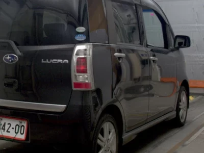 Subaru LUCRA