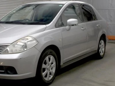 Nissan TIIDA LATIO