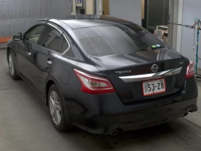 Nissan TEANA