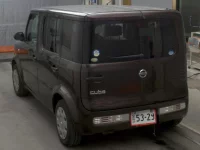Nissan CUBE лот № 4061 оценка 3  с аукциона в Японии 1