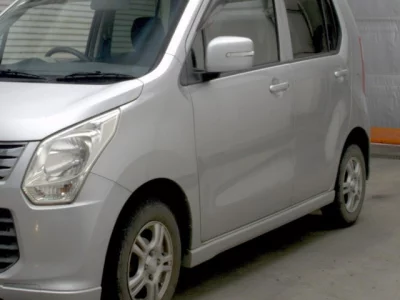 Suzuki WAGON R  с аукциона в Японии
