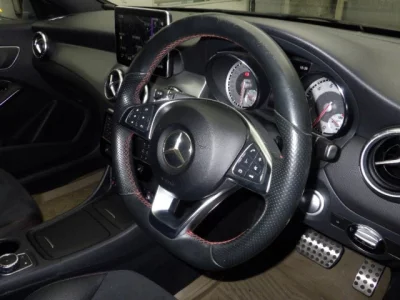 Mercedes-Benz CLA CLASS