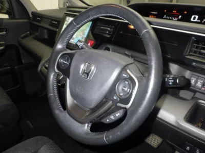 Honda STEP WAGON  с аукциона в Японии