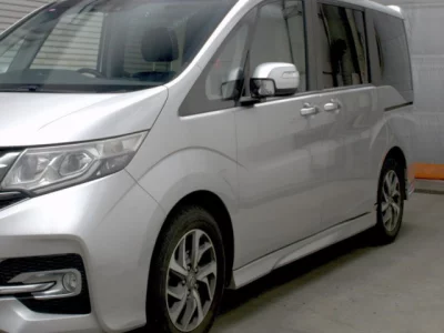 Honda STEP WAGON  с аукциона в Японии