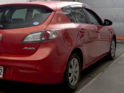 Mazda AXELA  с аукциона в Японии