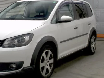 Volkswagen GOLF TOURAN  с аукциона в Японии