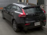 Volvo V40 лот № 1292 оценка 4  с аукциона в Японии 1