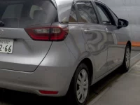 Honda FIT лот № 10110 оценка 3.5  с аукциона в Японии 4