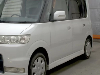 Daihatsu TANTO  с аукциона в Японии