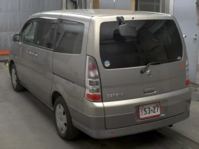 Nissan SERENA  с аукциона в Японии
