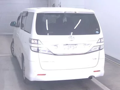 Toyota VELLFIRE  с аукциона в Японии