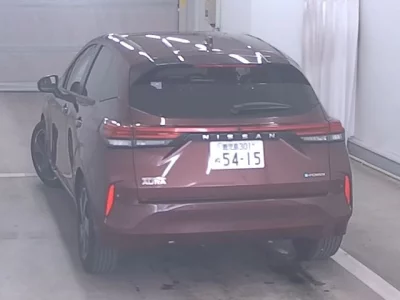 Nissan AURA
