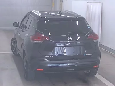 Nissan KICKS