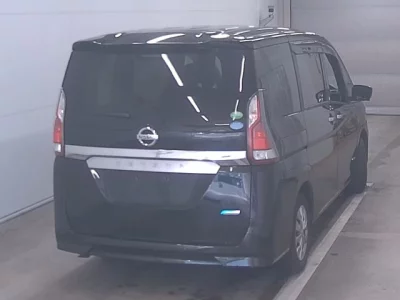 Nissan SERENA  с аукциона в Японии