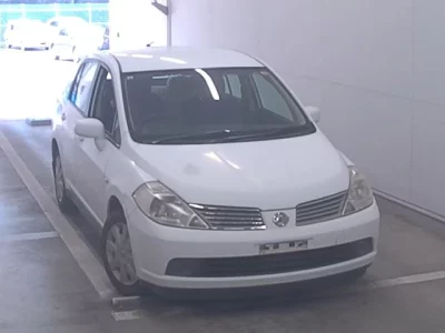 Nissan TIIDA LATIO