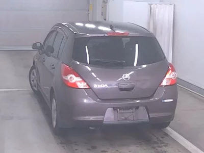 Nissan TIIDA