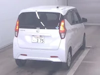 Nissan DAYZ лот № 3033 оценка 4  с аукциона в Японии 3