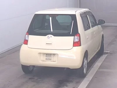 Daihatsu Esse