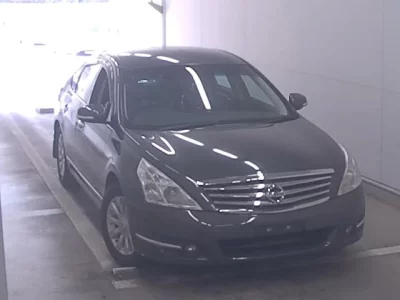 Nissan TEANA