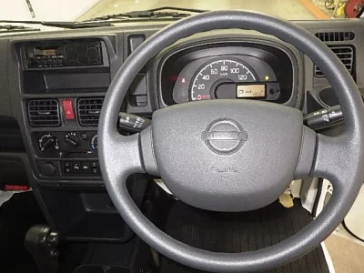 Nissan CLIPPER TRUCK